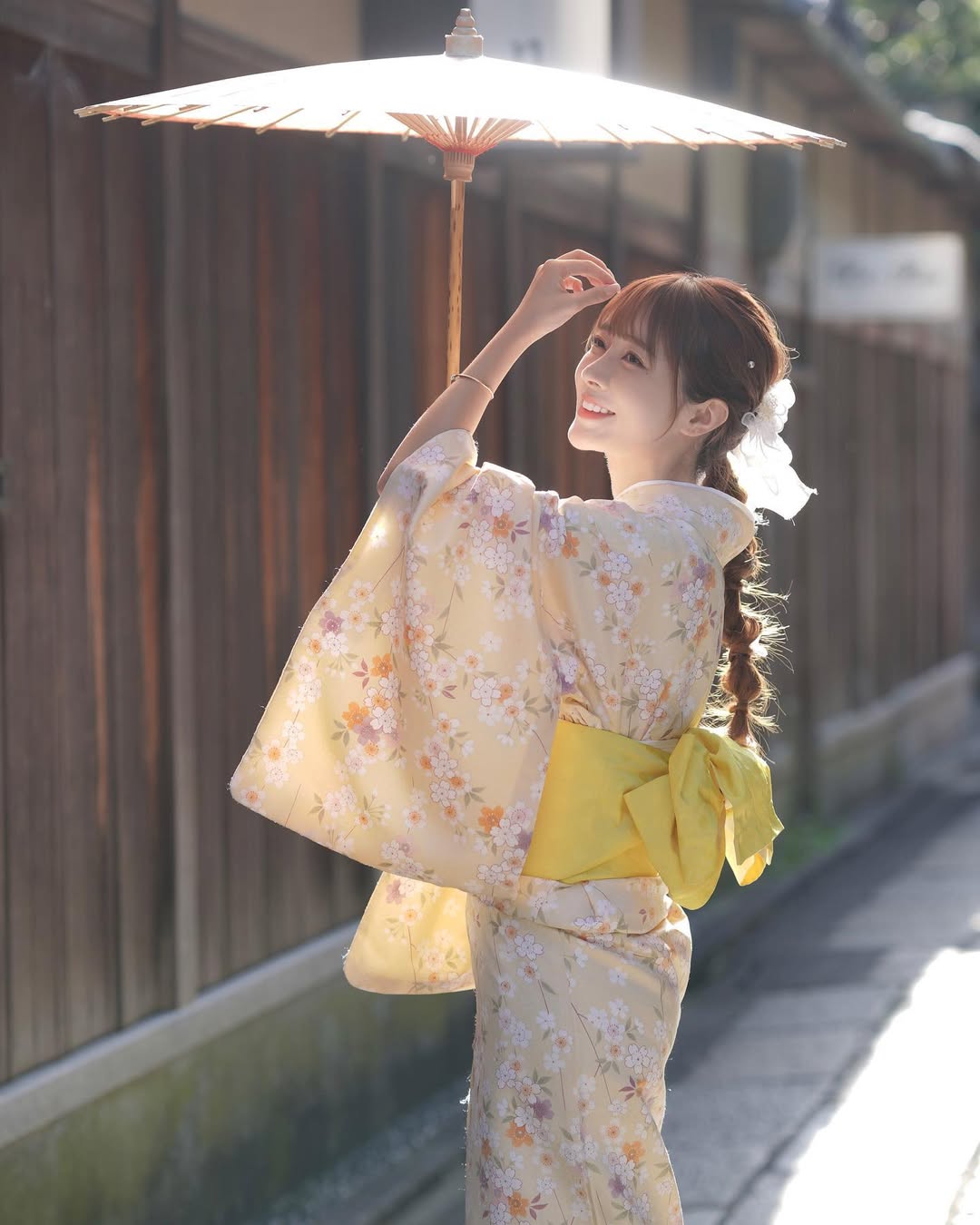 大眼女孩「靜靜」散發滿滿氣質 (10P)