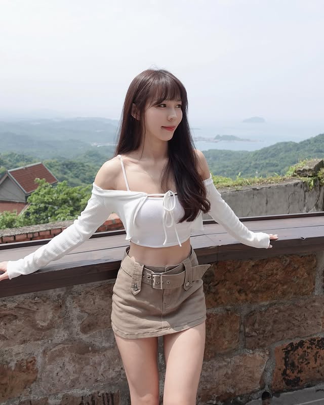 「雙胞胎妹妹77」外型超搶眼 (10P)