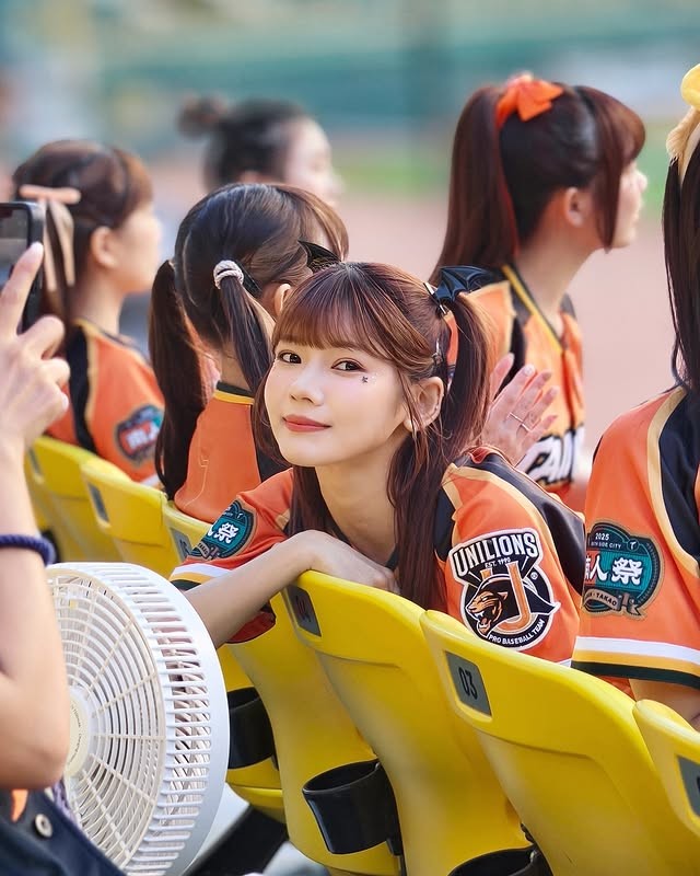 美艷女神「芮絲」皮膚超白嫩 (10P)