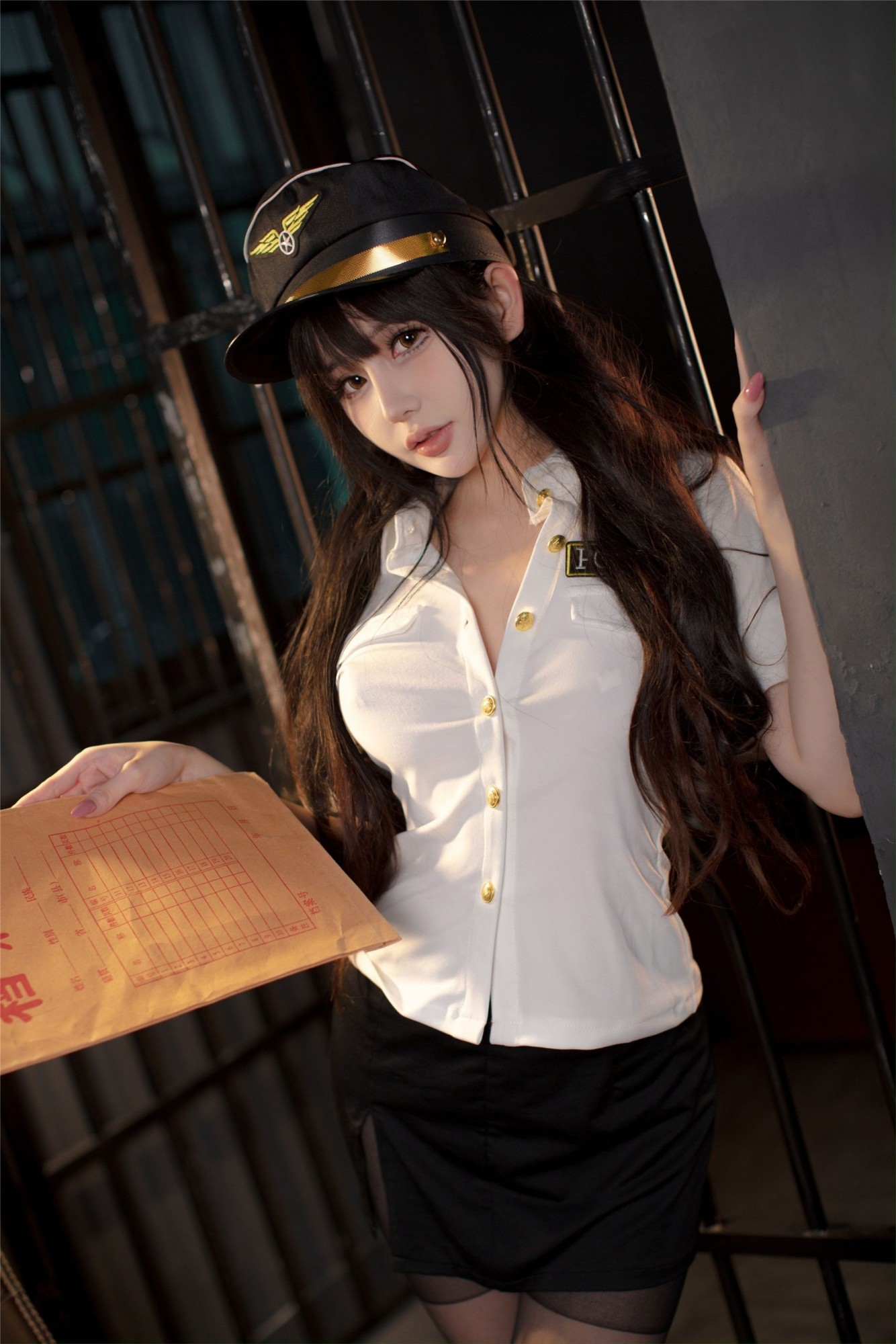 您的蛋蛋《俘獲制服》 (81P)